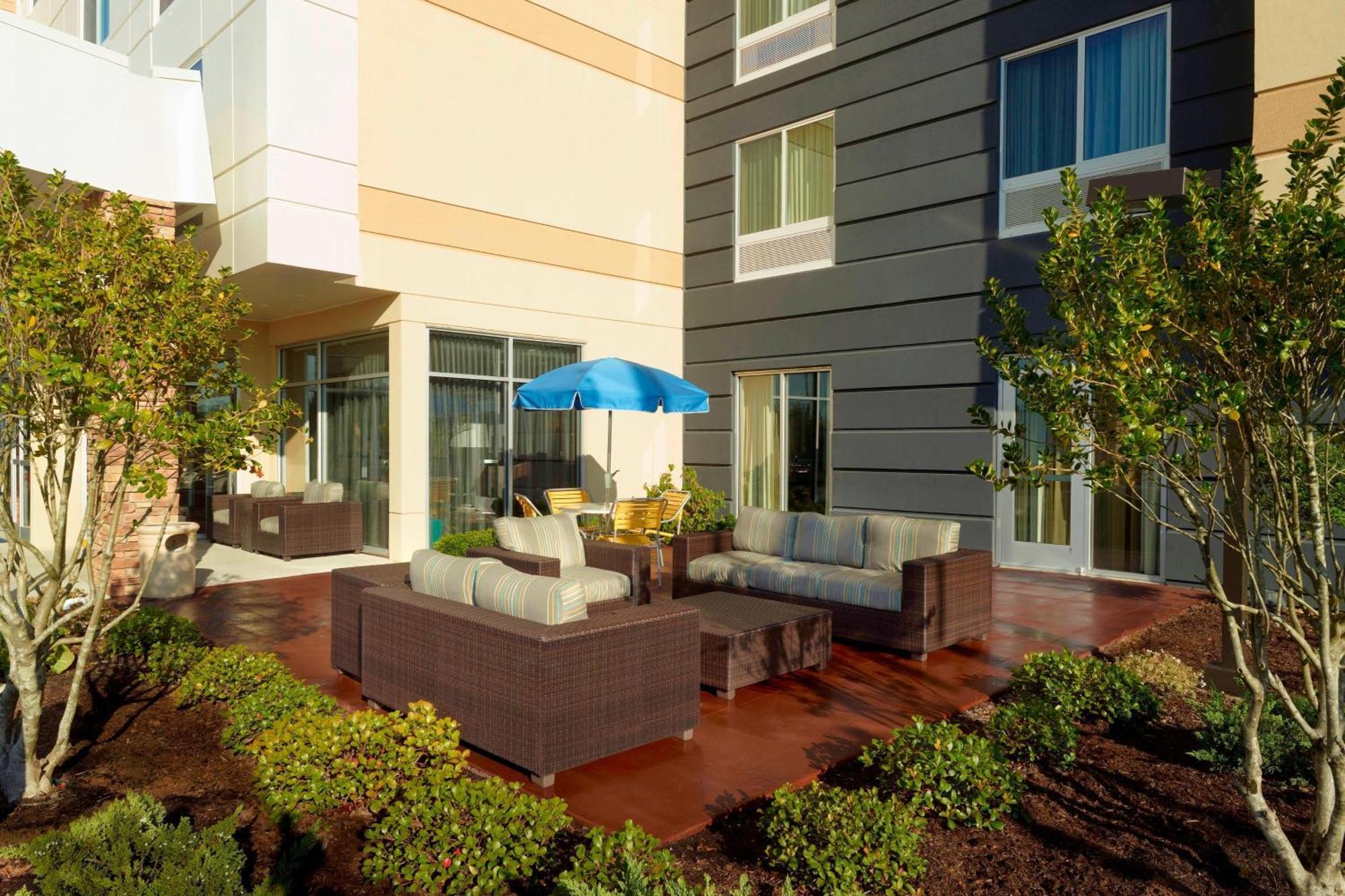 Fairfield Inn & Suites By Marriott Fayetteville North Extérieur photo